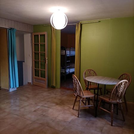 Villa Les Git'Anes de Pontevès Extérieur photo